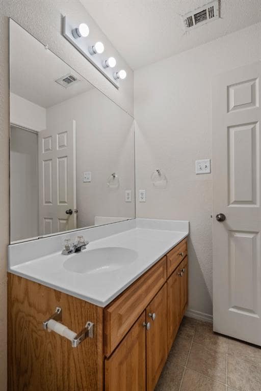 Building Photo - 10520 Fosseway Dr
