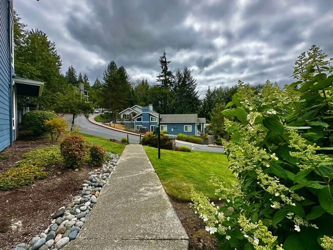 Building Photo - Beautiful 2BR|2BA with Washer and Dryer, T...