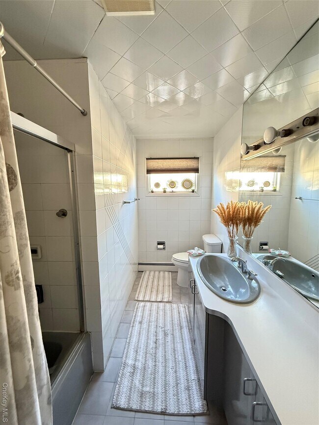 Building Photo - 32 Suffolk Rd