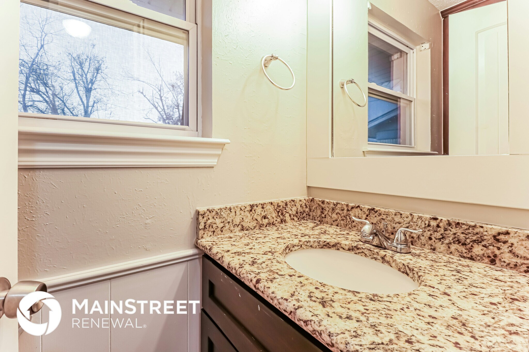 Building Photo - 909 Rolling Meadows Blvd