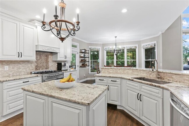 Building Photo - 7410 Polo Hill