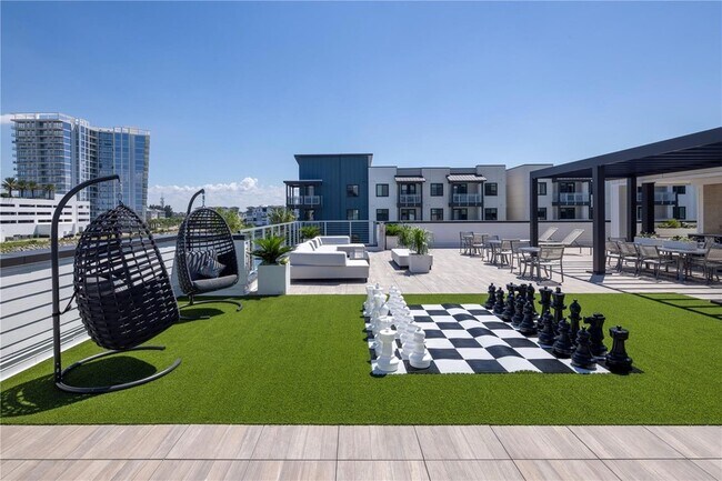 Building Photo - 5127 W Tyson Ave