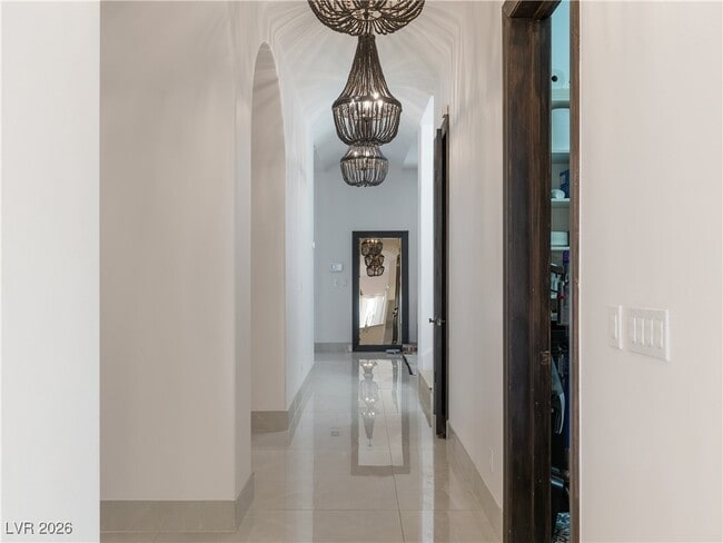 Building Photo - 190 Inveraray Ct