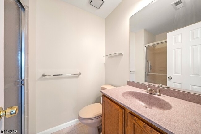 Building Photo - 123 Harrow Dr