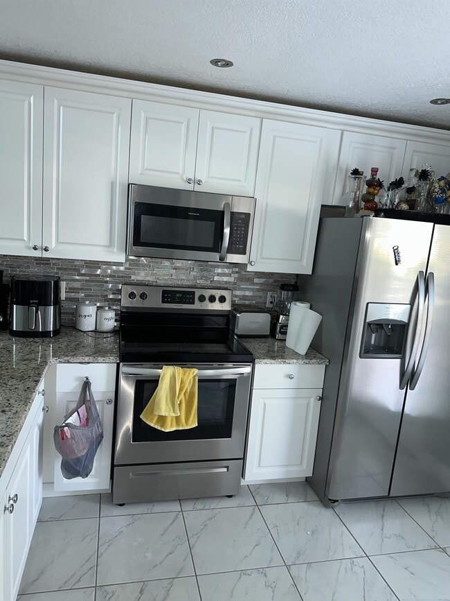 Building Photo - 3299 Sandy Shore Ln