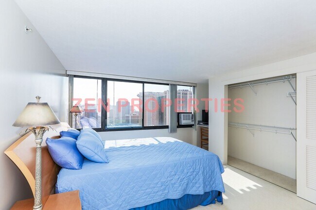 Building Photo - Fully furnished 2 bdrm / 2 bath / 1 parking unit at The Windsor Waikiki