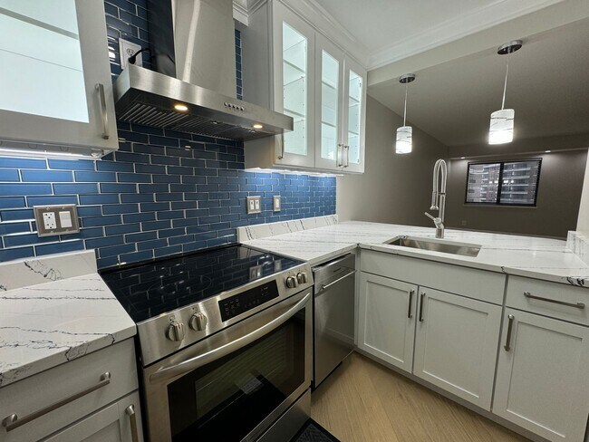 Building Photo - Direct Indoor Access to Ballston Metro with this Luxury 1 Bedroom 1 Bath Condo in Beautiful Alta ...