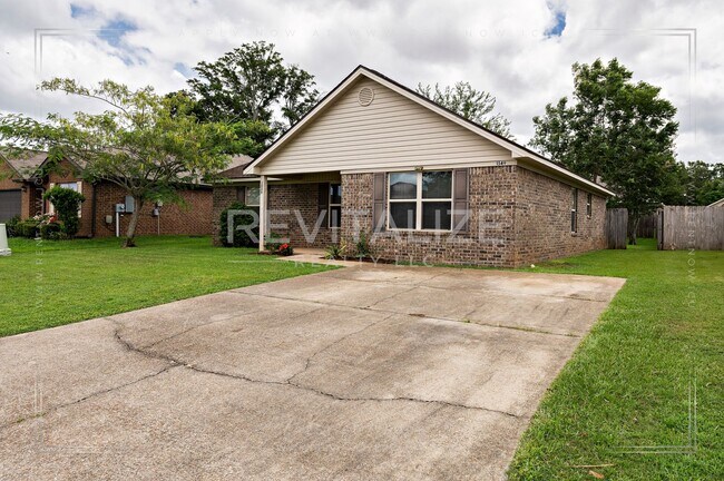 Building Photo - 1549 Majesty Loop