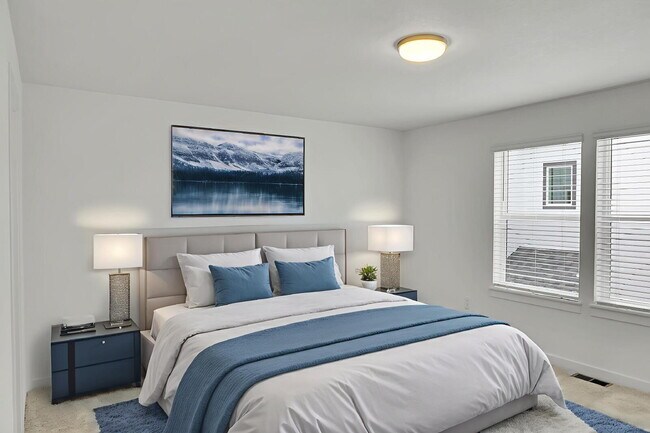 Building Photo - $2,350- 3 Bed 2.5 Bath Townhome in CO Springs with Central AC, and In Unit Laundry!