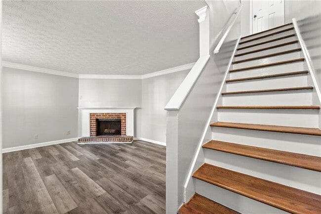 Building Photo - 1068 Huntington Trce SE