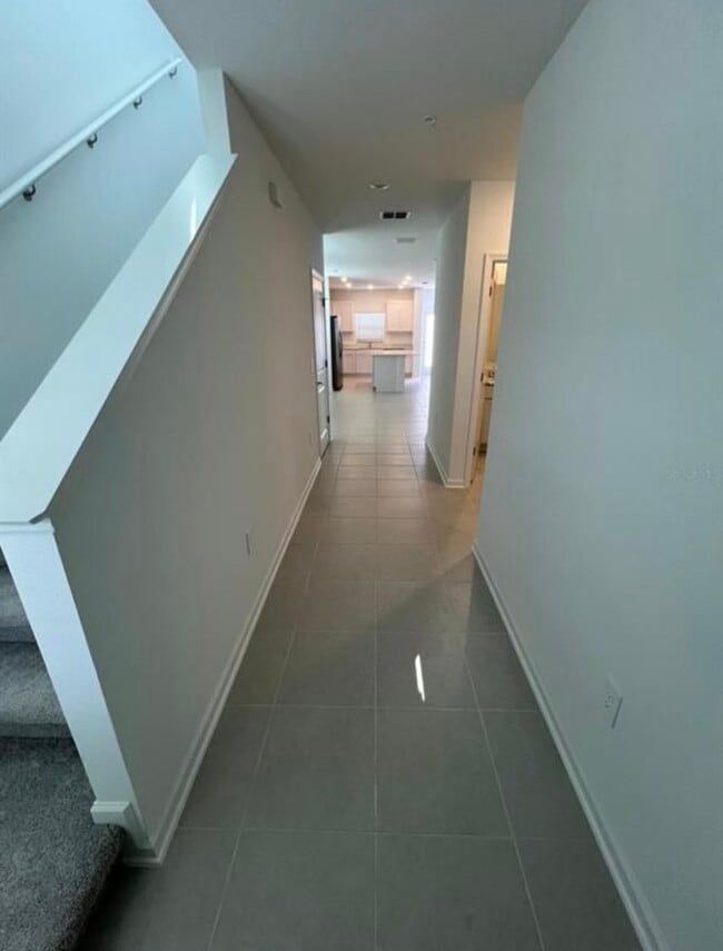 Building Photo - 7318 Ivy Tendril Ave