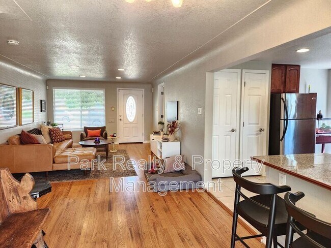 Building Photo - 5520 E Thrill Pl