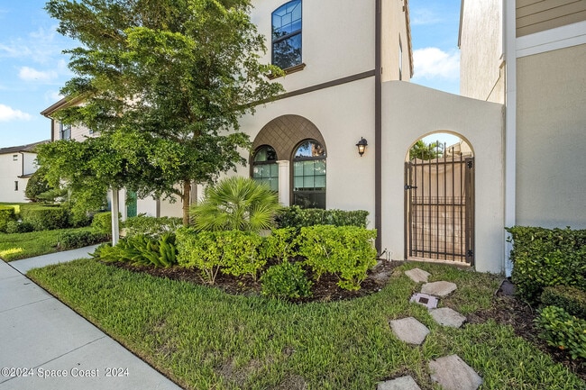 Building Photo - 2713 Rodina Dr