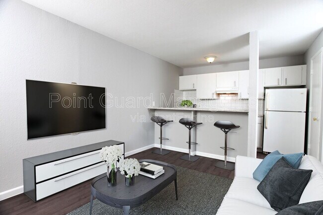 Primary Photo - 1226 S Longfellow St