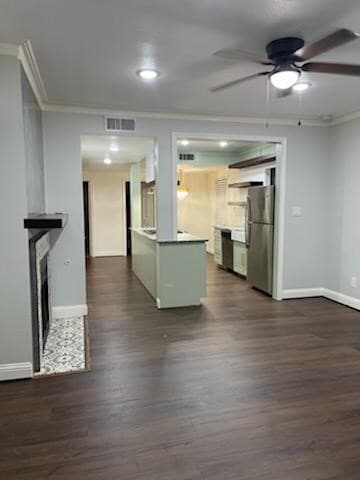 Building Photo - 142 2nd St