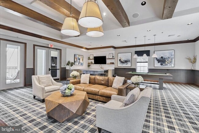 Building Photo - 12925 Centre Park Cir