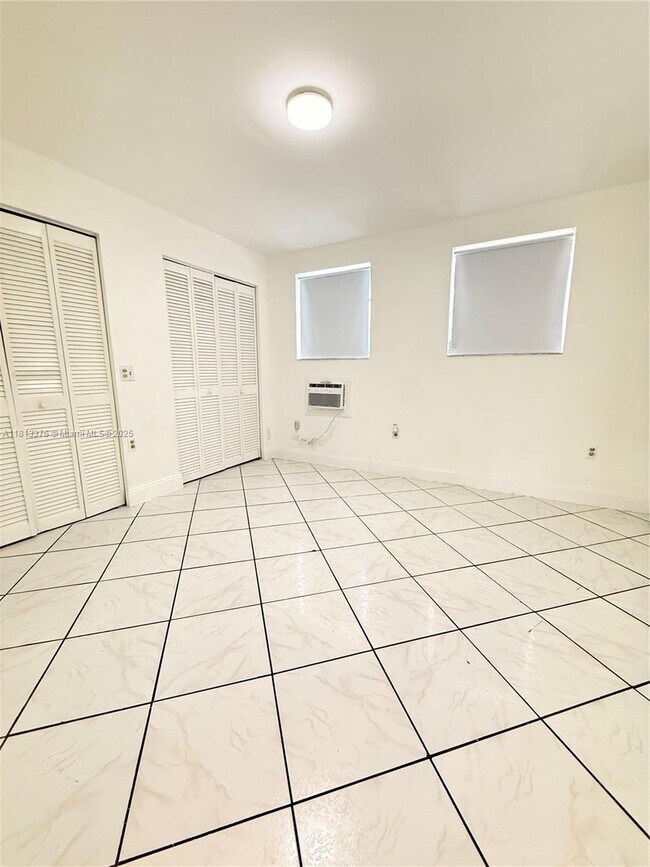 Building Photo - 20000 SW 123rd Dr