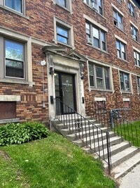 Building Photo - 17 Leyfred Terrace