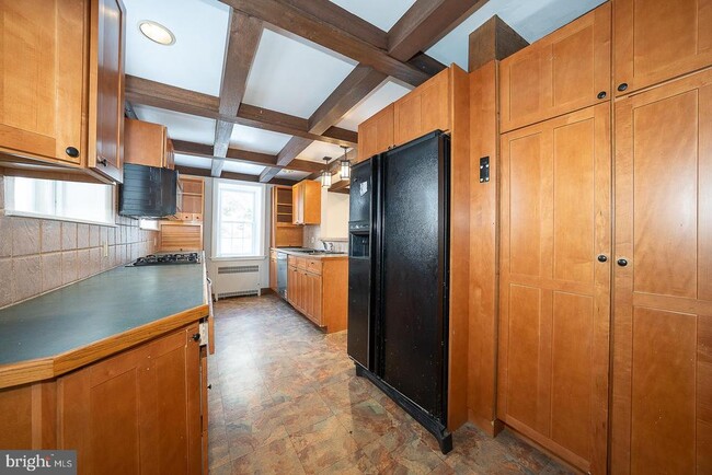 Building Photo - 625 Chelten Hills Dr