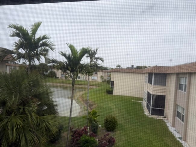 Building Photo - 502 Davis Rd