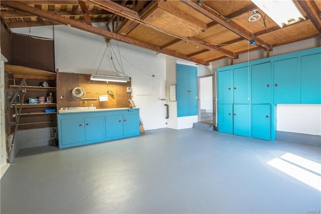 Building Photo - 1437 Smith St