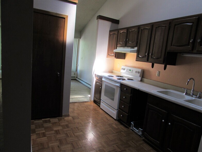 Building Photo - 636 Horizon Dr