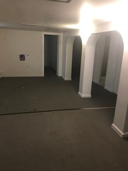 Building Photo - 97 6th Ave