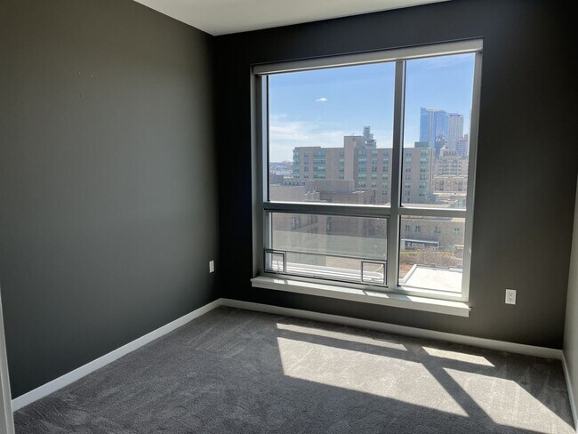 Building Photo - Spectacular 3 Bedroom Condo for Rent