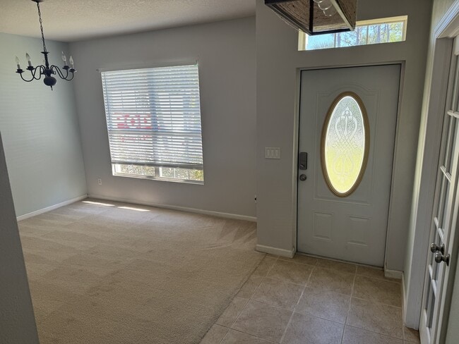 Building Photo - 442 Fillmore Ave NE