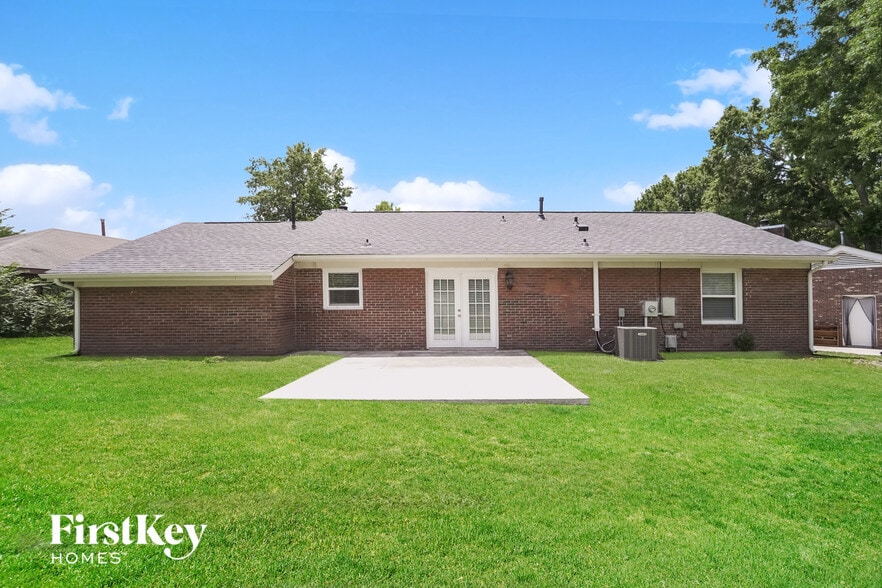 Building Photo - 8507 Beechbrooke Rd