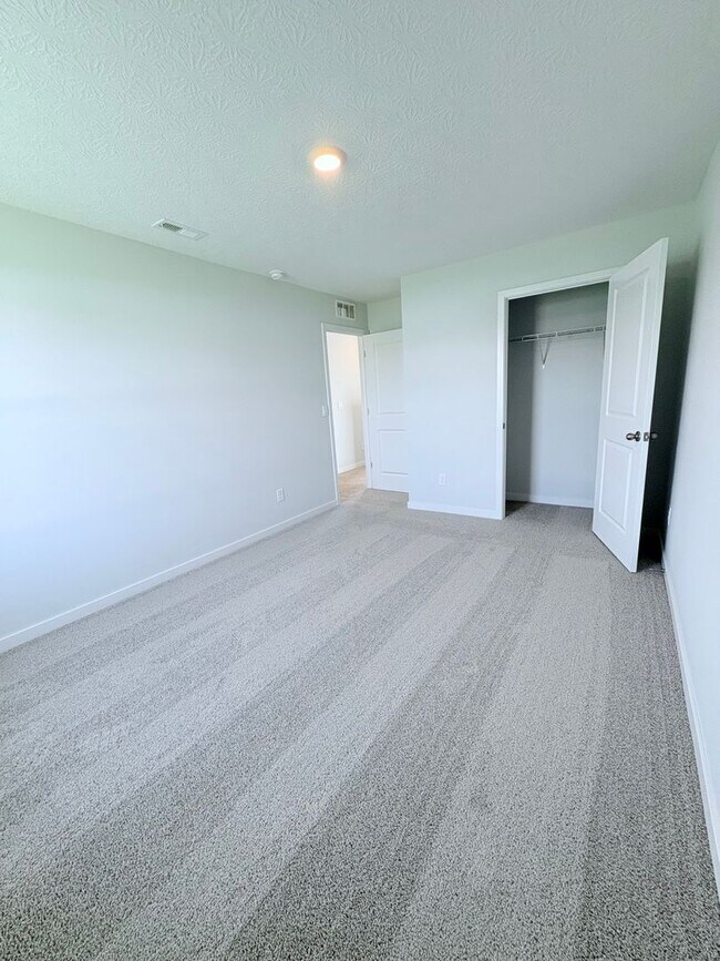Building Photo - New Build 4-bedroom, 2.5-bath, Pet Friendl...