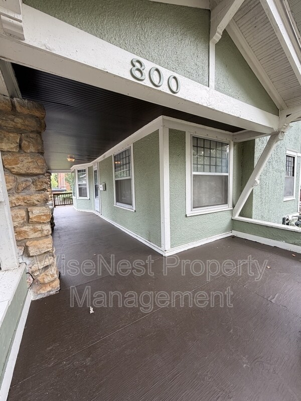 Building Photo - 800 E 41st St