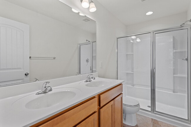 Building Photo - 731 Maypearl Ln