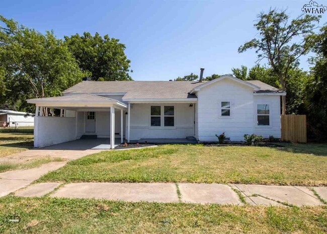 Building Photo - 207 E Ida Ave