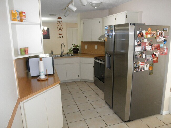 Building Photo - Caldwell Heights In Boca Raton