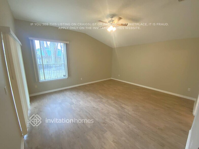 Building Photo - 6774 Cabello Dr