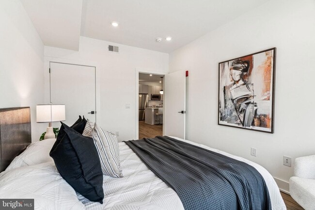 Building Photo - 139 W Chelten Ave