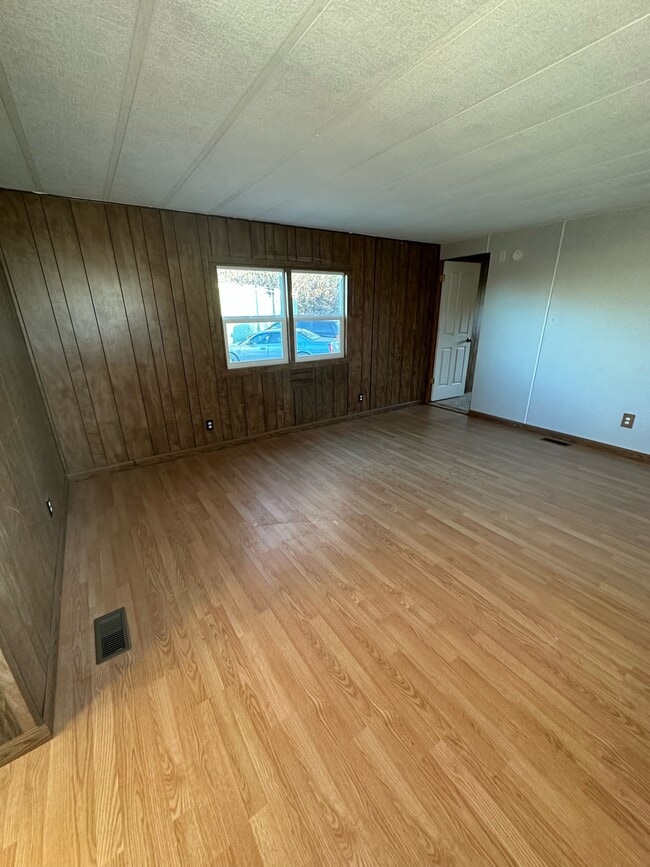 Building Photo - 1683 Birch St