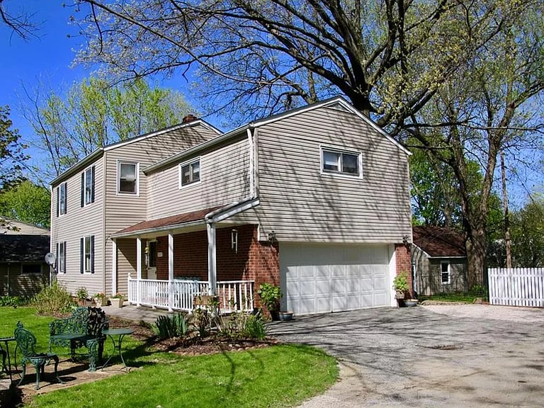 Building Photo - 1771 E 234th St