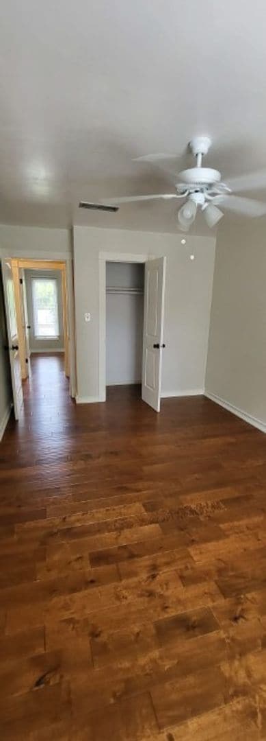 Building Photo - Home on Corner lot in Wood Valley