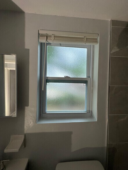 Building Photo - 1039 Phelps St