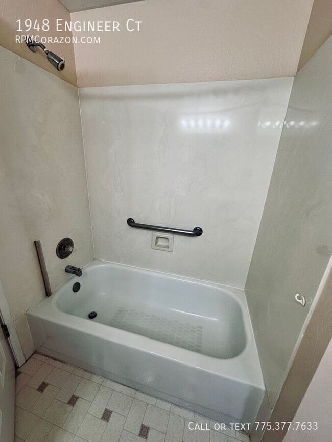 Building Photo - 1948 Engineer Ct