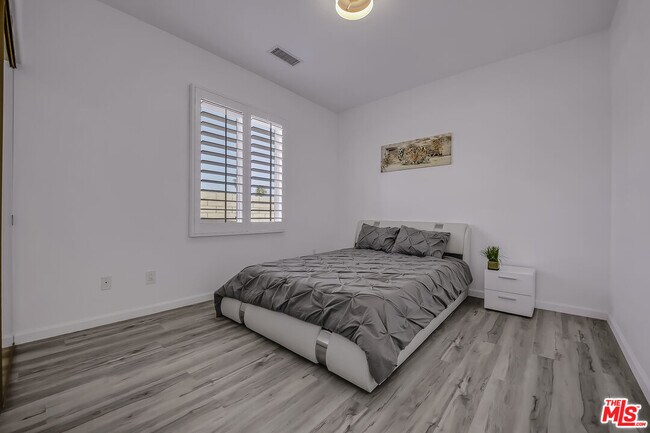 Building Photo - 82580 Yeager Way