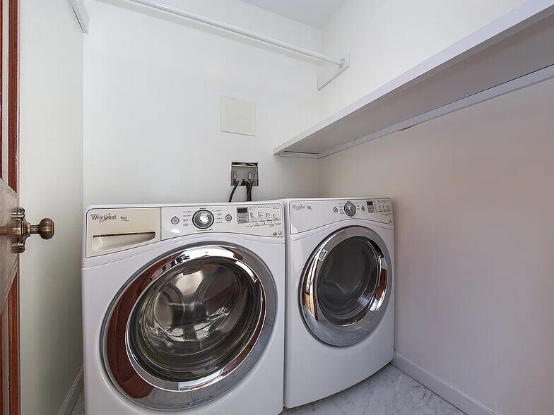 Building Photo - 116 W 118th St