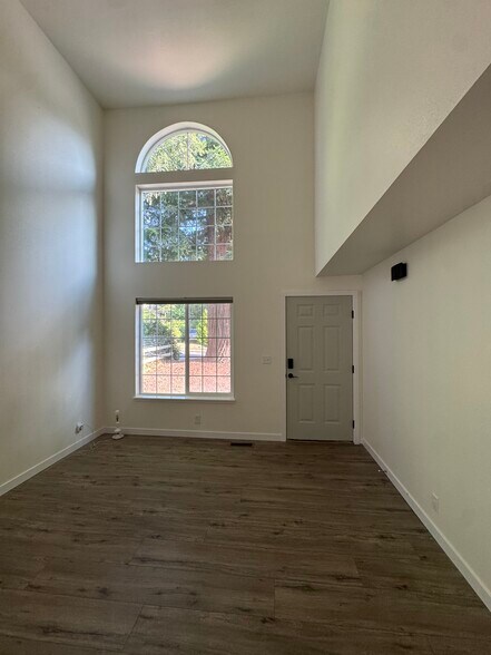 Building Photo - 1410 12th St
