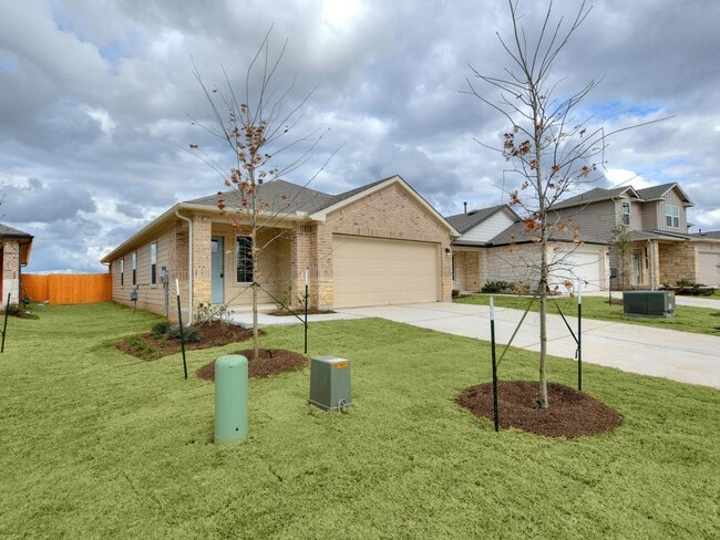 Building Photo - 3 BR/2 BA in BASTROP - 1489 SF in Pecan Park - Close to TESLA!