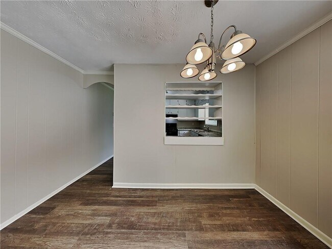 Building Photo - 5992 Monterey Dr