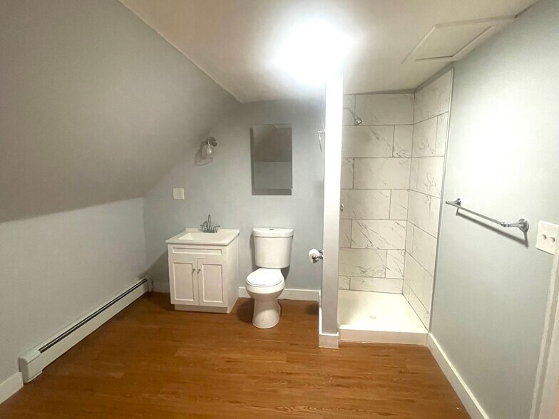 Building Photo - 26 Babson St