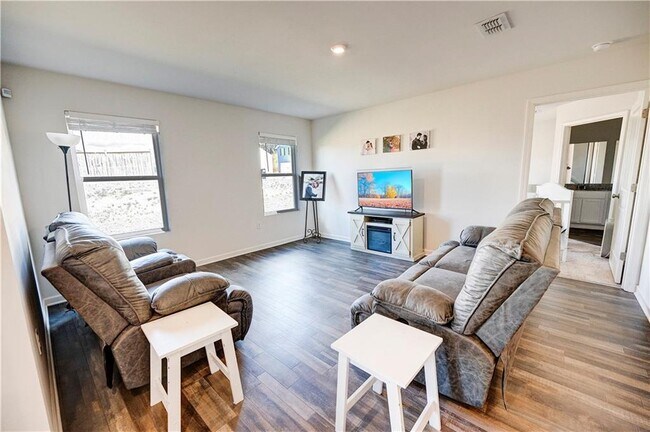 Building Photo - 500 Pemberton St