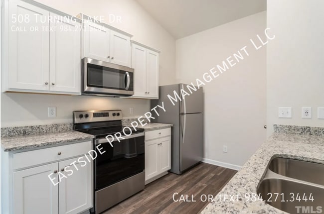 Building Photo - 508 Turning Lk Dr